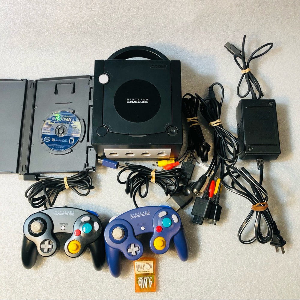 Nintendo GameCube Black Console DOL-101 US 2 Controller Cable Power Cord 1 Game
